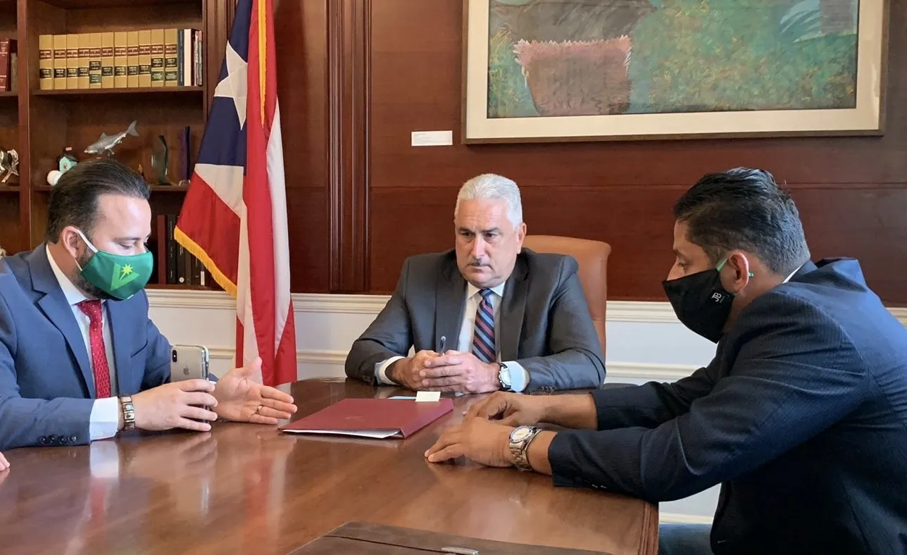 Alcaldes asociados y federados se reúnen con líderes legislativos para discutir el Código Municipal