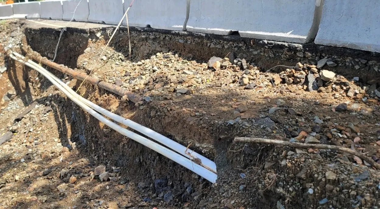 Efectúan trabajos de relocalización en linea de Maricao