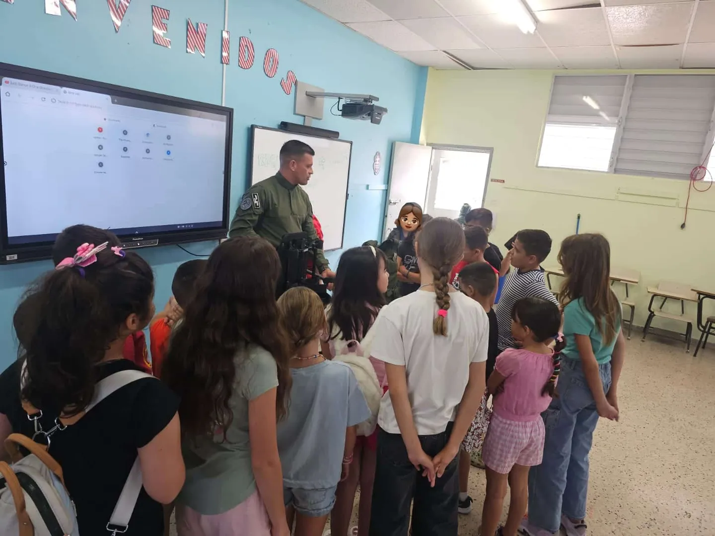 Charla Educativa sobre el Rol Policial en la Comunidad en San Sebastián Mártir