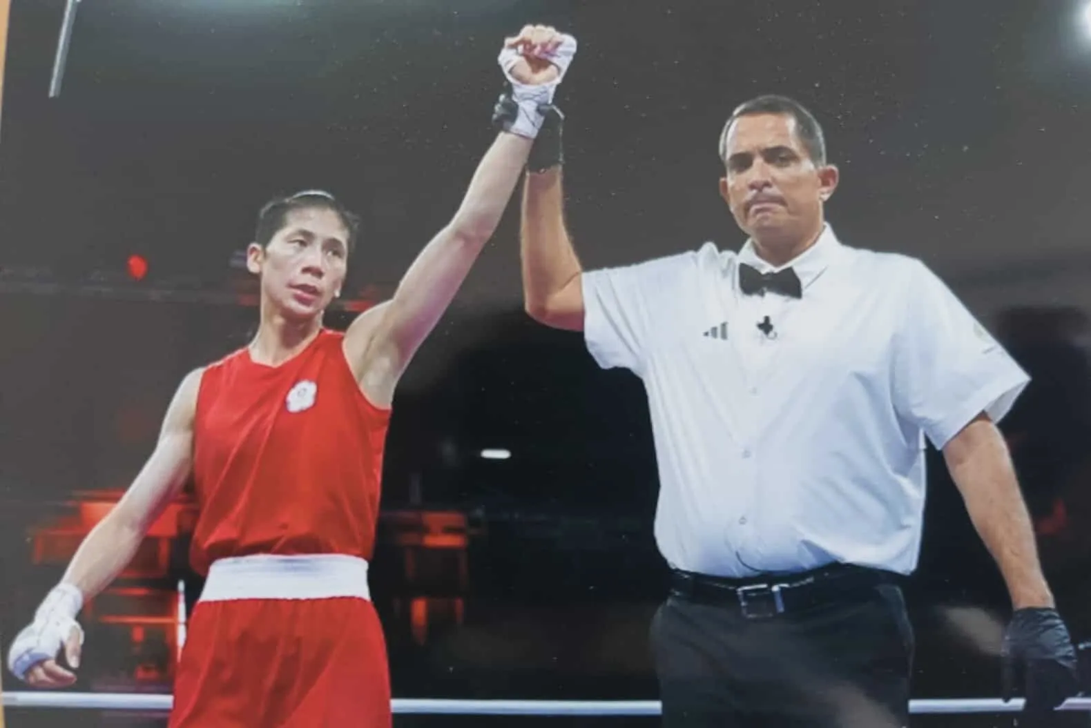 Maestro de la Región Educativa de Humacao se destaca como Árbitro de Boxeo en los Juegos Olímpicos de París 2024