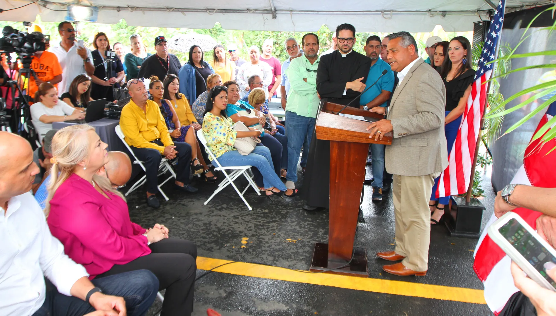 Gobernadora se compromete con la transferencia del Balneario de Humacao