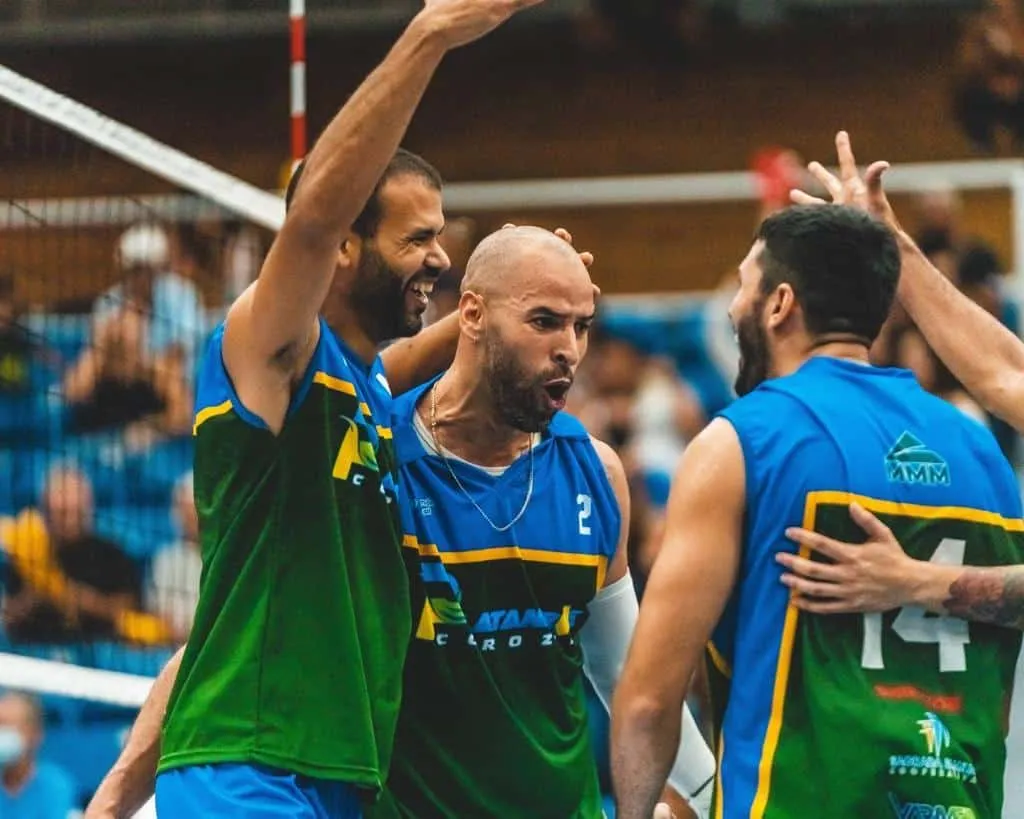 Los plataneros le repiten la dosis a los subcampeones caribes