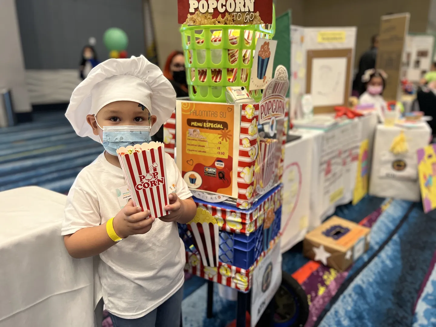 Participantes de Centros de Cuido emprenden nuevos negocios