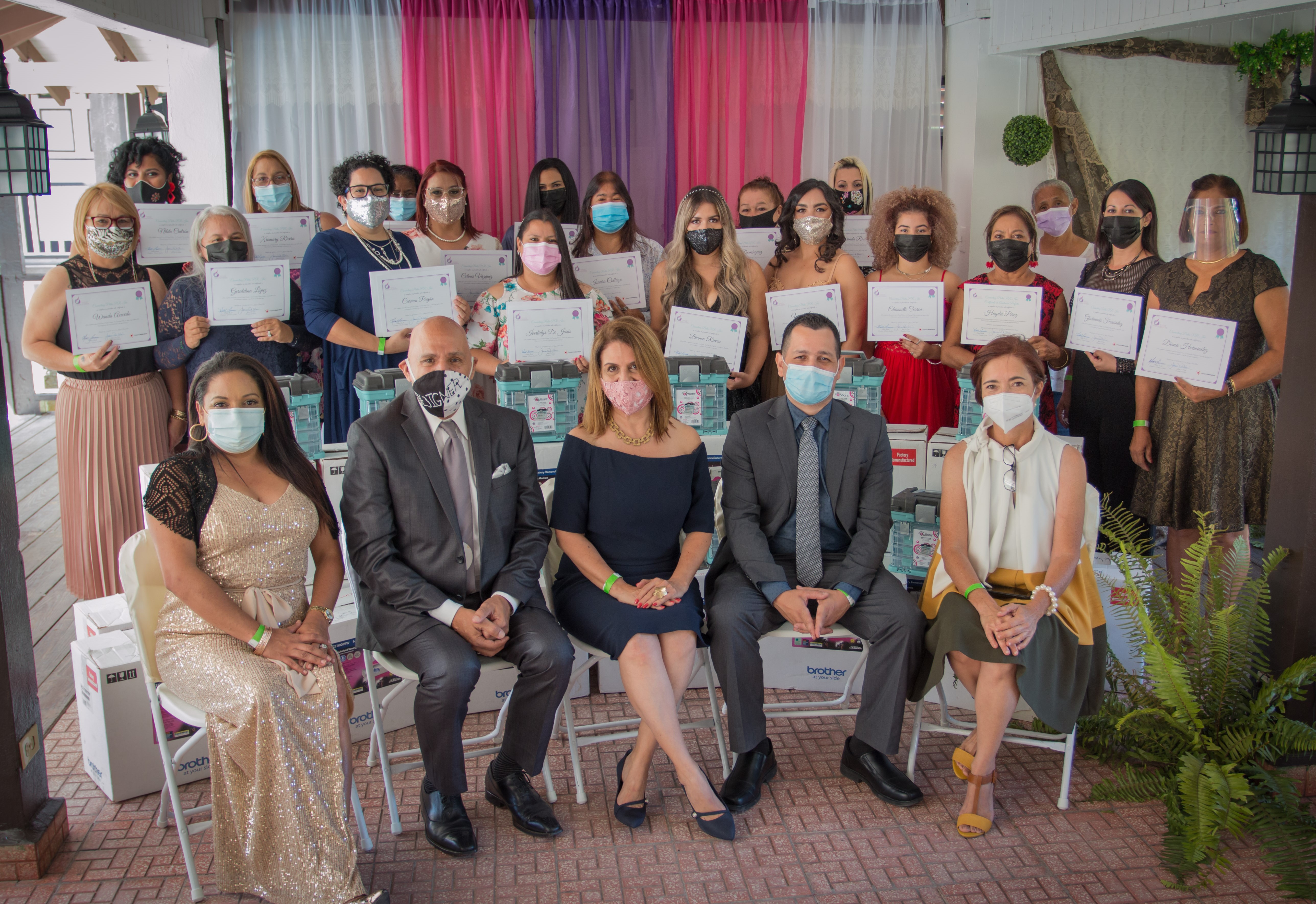 Jayuya tiene 19 nuevas empresarias comunitarias capacitadas