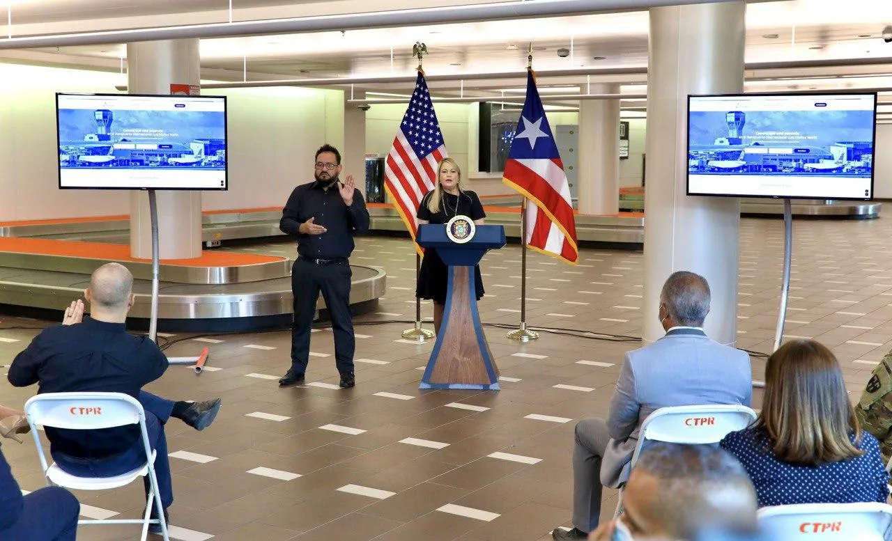 Gobernadora establece nuevas medidas de seguridad en los aeropuertos para evitar propagación del COVID-19