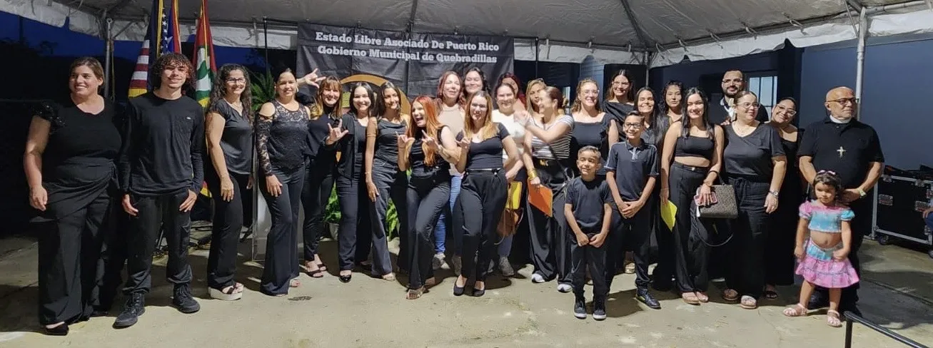 Quebradillas gradúa estudiantes en Lenguaje de Señas