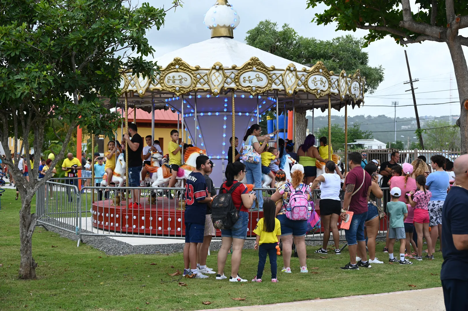 Celebran reapertura del Parque Infantil del Nuevo Milenio y “back to school” en la ciudad de Mayagüez