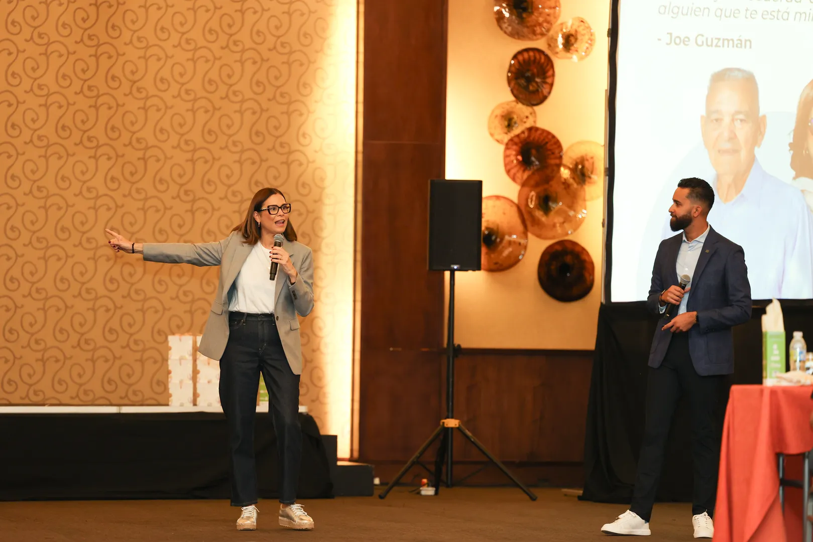 Relacionistas boricuas abordan sobre la marca personal en República Dominicana