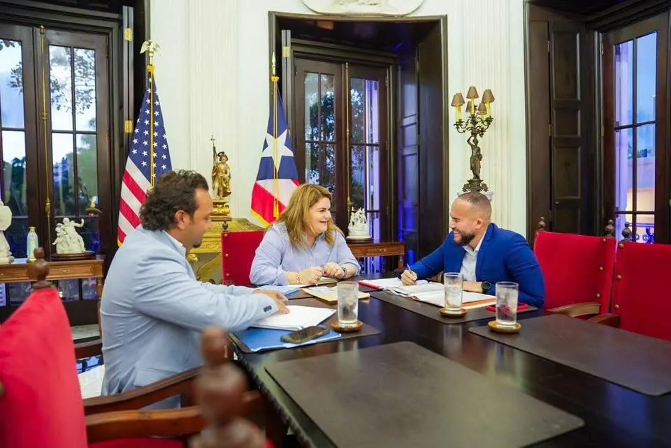 Alcalde de Yauco se reúne con la Gobernadora Jenniffer González para impulsar proyectos clave en el municipio