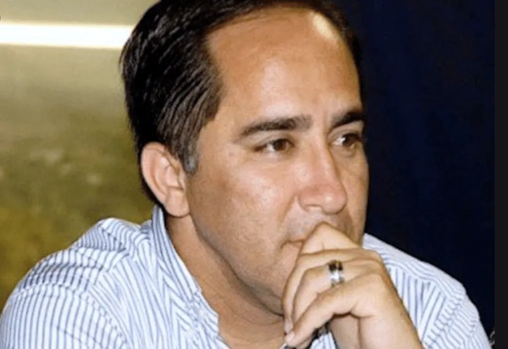 Alcalde de Guánica gasta $87,000 para comprar 3 guaguas nuevas