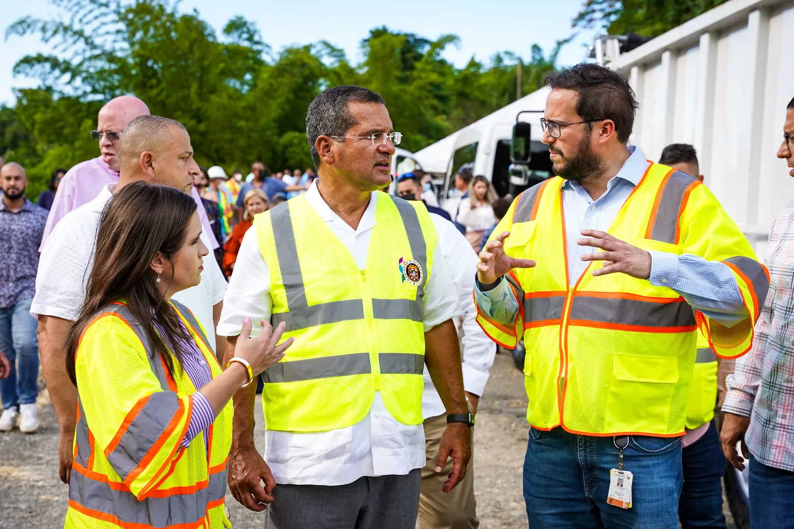 Gobernador Pierluisi anuncia que pronto finalizarán los trabajos de reparación de deslizamientos en la PR-459 entre Isabela y Aguadilla.