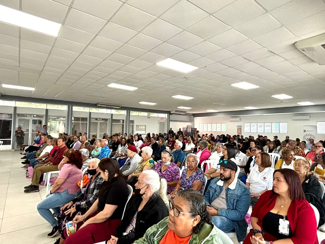 Oficina de la Procuradora de las Mujeres celebra el éxito del primer taller contra la violencia en adultos mayores en Ceiba