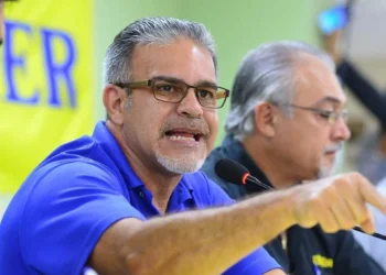 Denuncian que aumento en la luz para pagar pensiones es innecesario