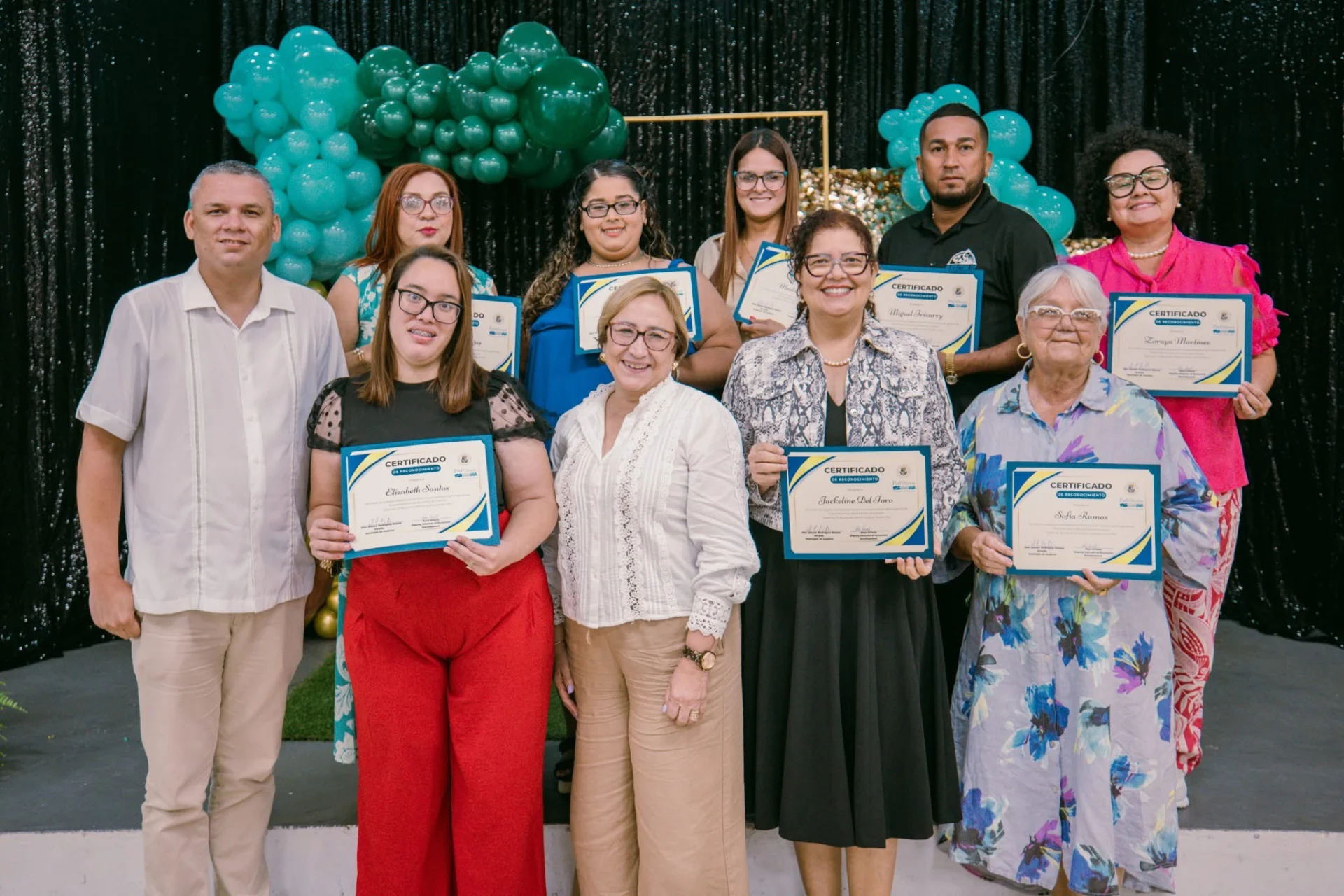 Primera Academia de Emprendimiento de Guánica celebra su primera graduación
