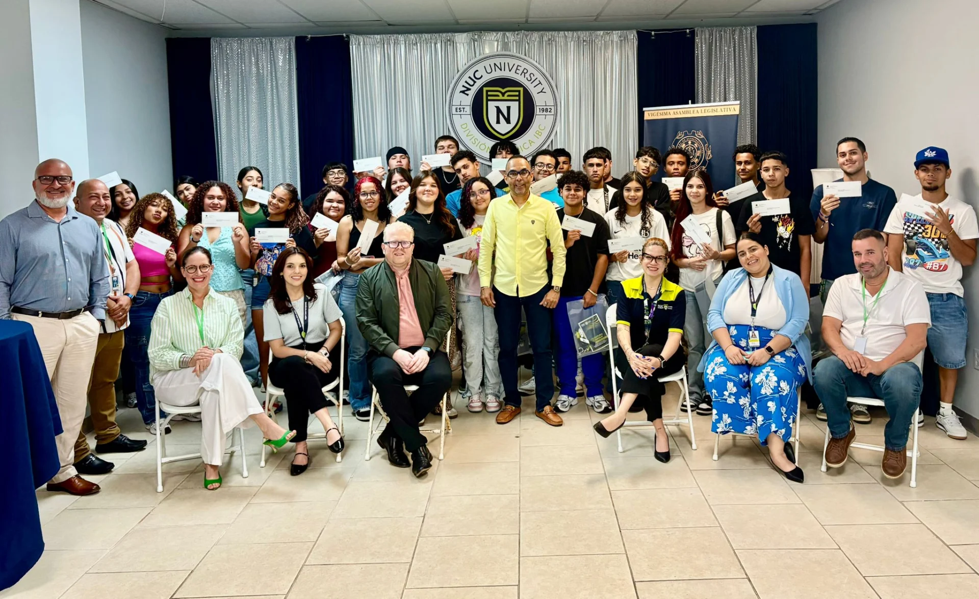 Programa impulsado por Edgar Robles Rivera brinda primera experiencia laboral a 50 jóvenes de Arecibo y Hatillo