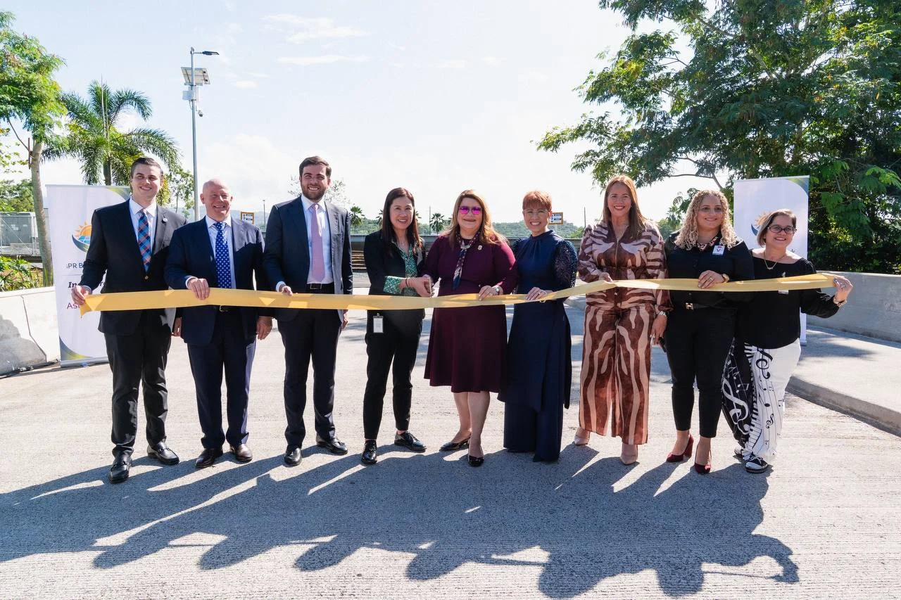 Gobernadora y Secretario del DDEC inauguran inversión millonaria en instalaciones de AstraZeneca en Canóvanas