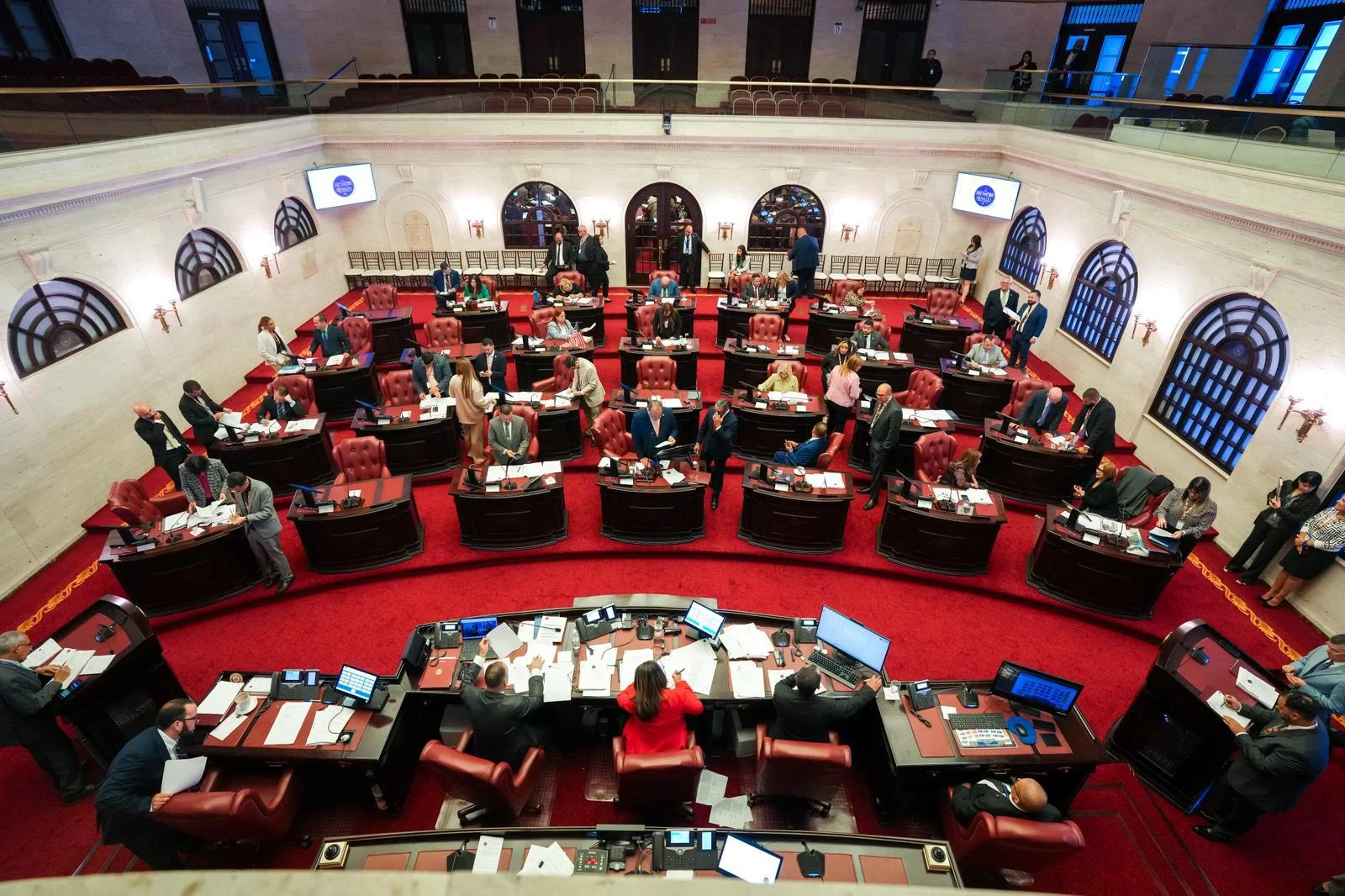 Senado aprueba incluir al sector de alimentos como servicio esencial en emergencia energética