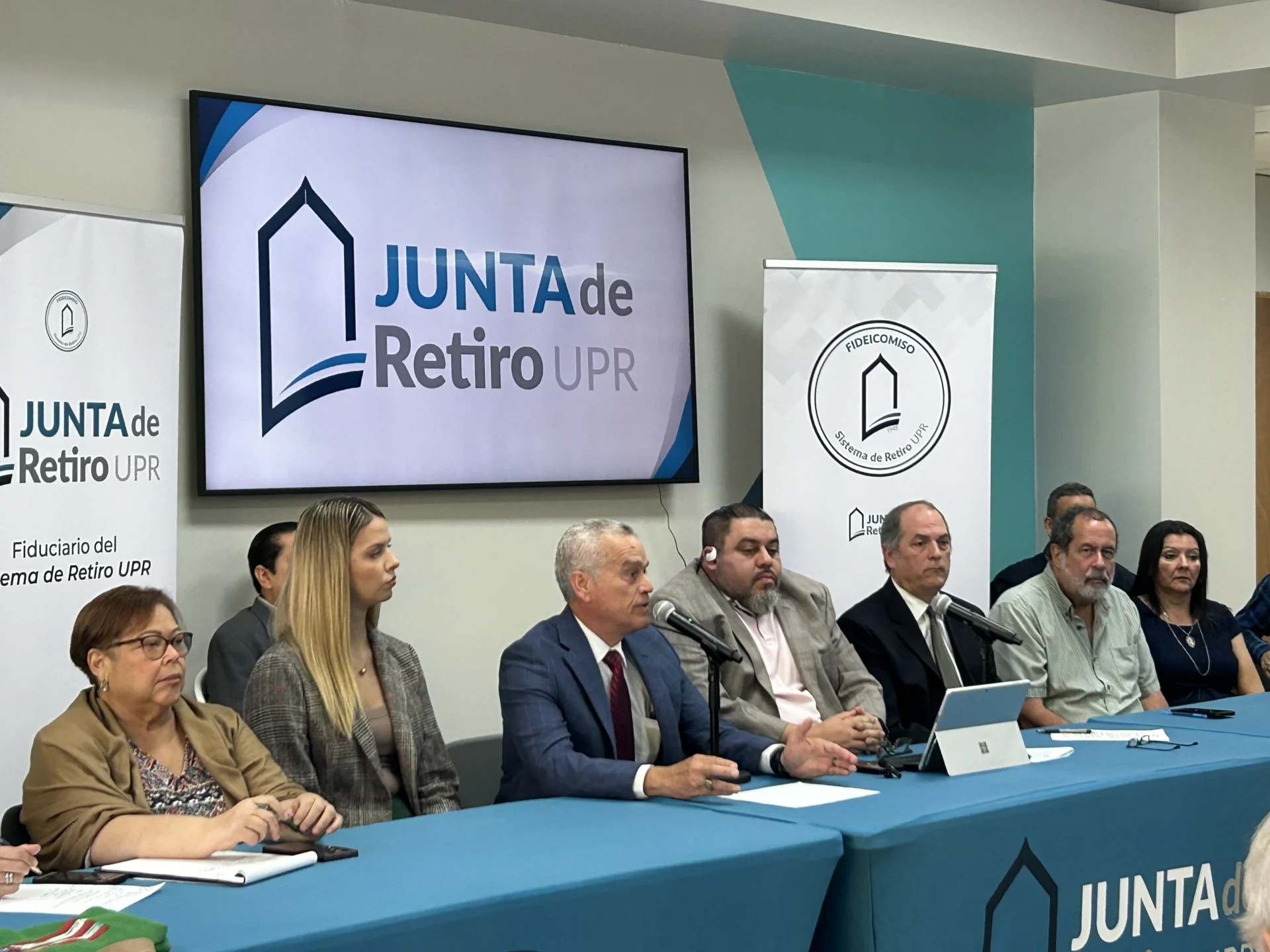 Alertan sobre esquema para desfondar el Sistema de Retiro universitario