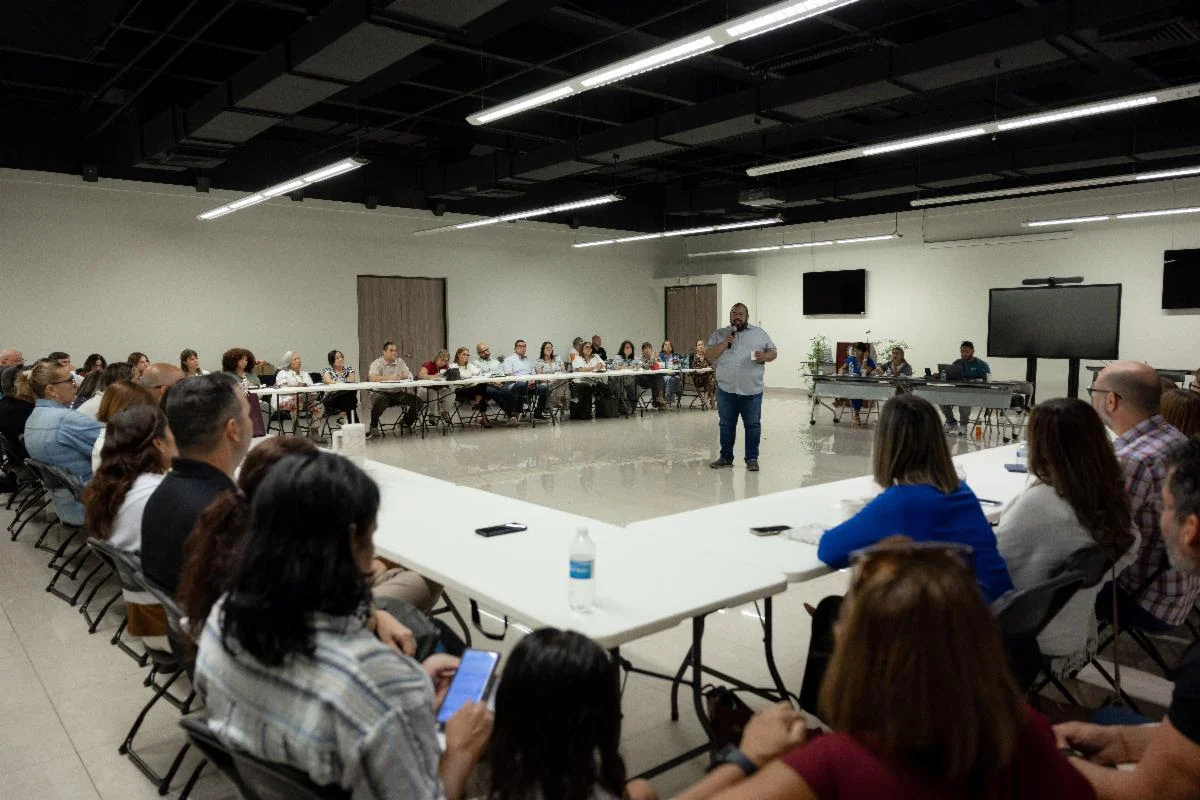 Educación celebró conversatorio con proveedores de la Secretaría Asociada de Educación Especial