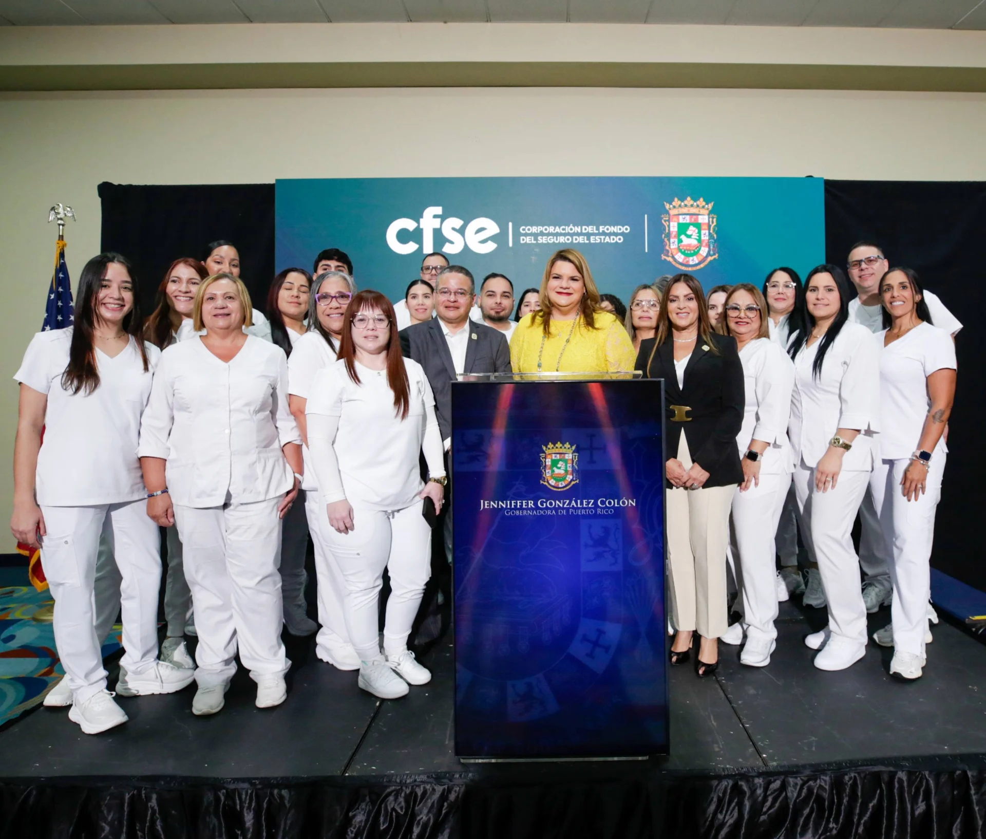 Gobernadora Jenniffer González Colón anuncia ajuste salarial para personal de enfermería del Fondo del Seguro del Estado