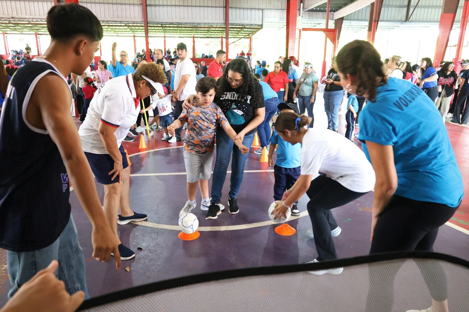 Celebran la Cuarta Edición del EFATLON 2025 para niños con diversidad funcional