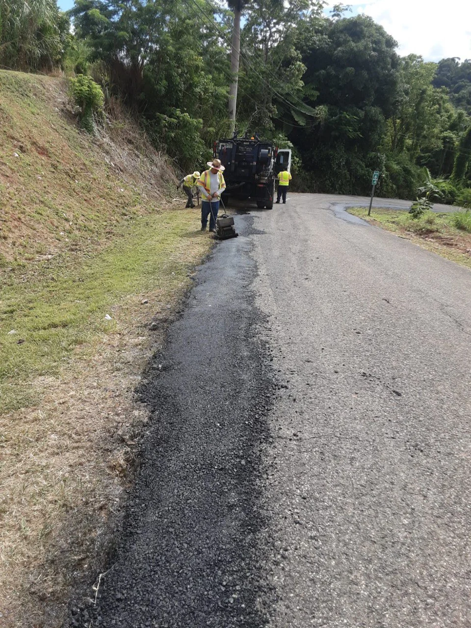 Avanza proyecto de mejoras para la Carretera PR-420 en Moca