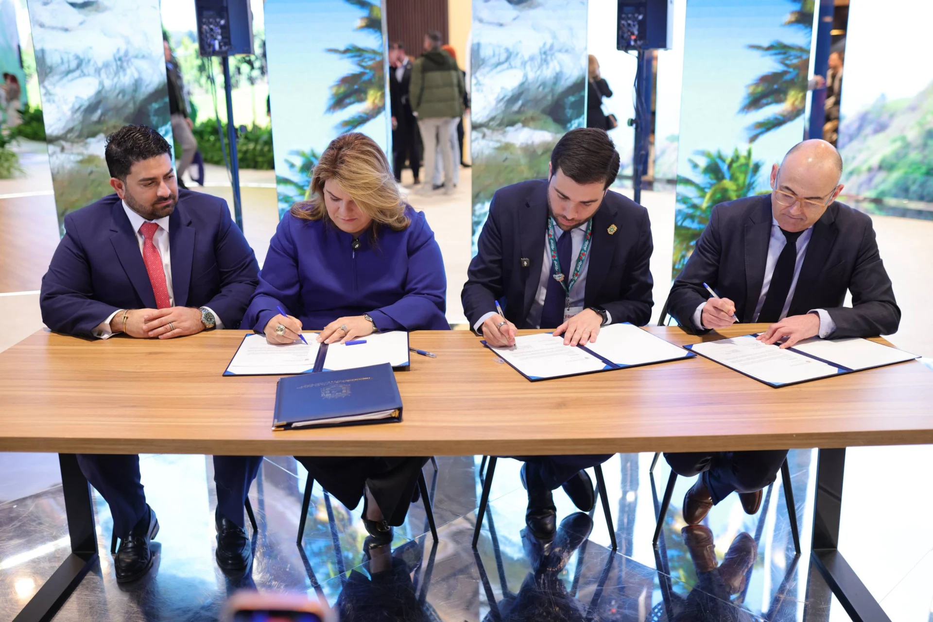 DDEC anuncia selección de firma internacional   para fortalecer la presencia de empresas puertorriqueñas en España, Europa y otros mercados globales