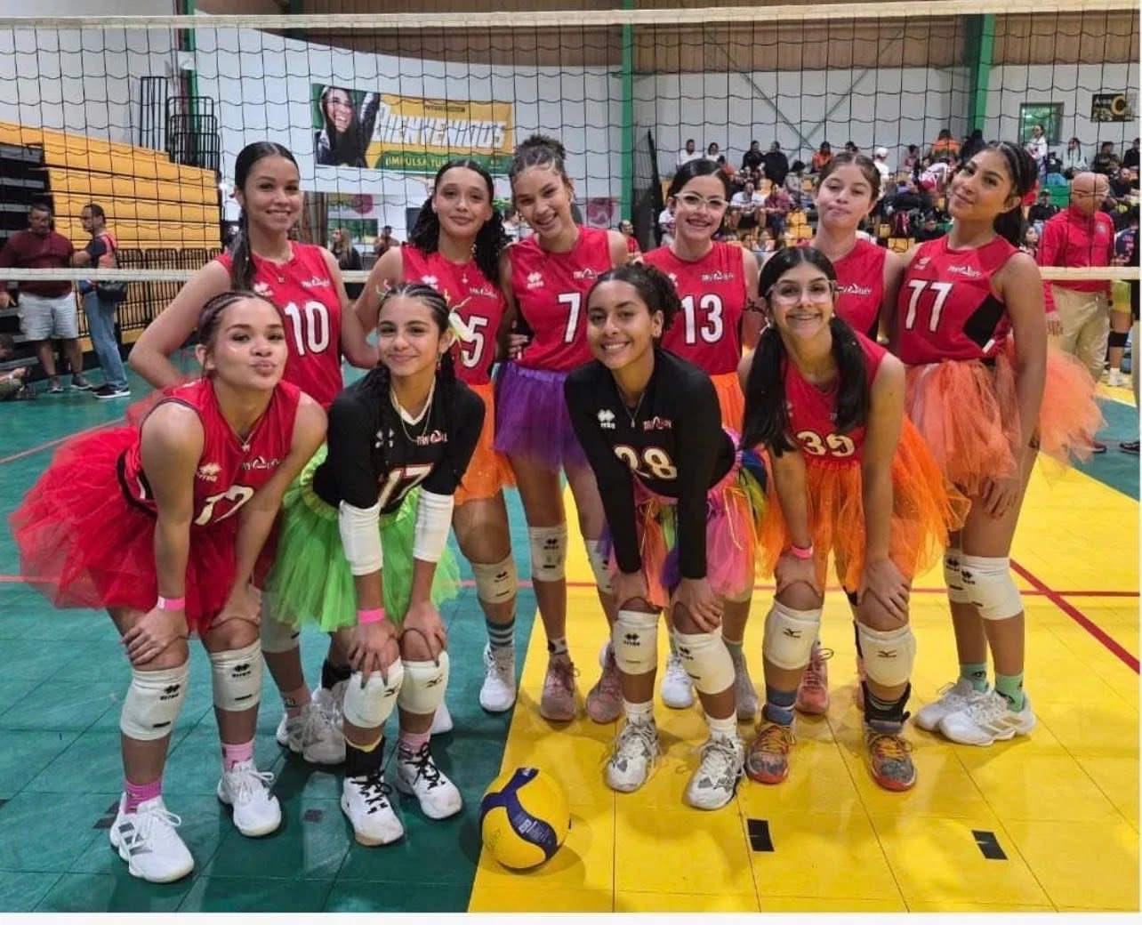 Cayey celebra logros de las chicas del Club TriVolley