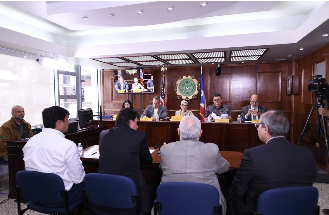 Cámara analiza incentivar un mayor reciclaje de gomas desechadas