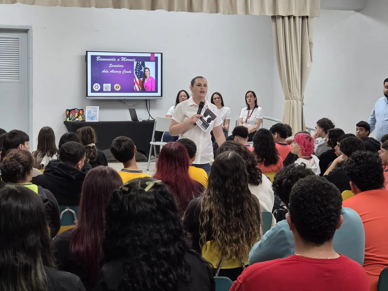 Impulsan en Morovis programas educativos para prevenir la violencia en el noviazgo entre jóvenes