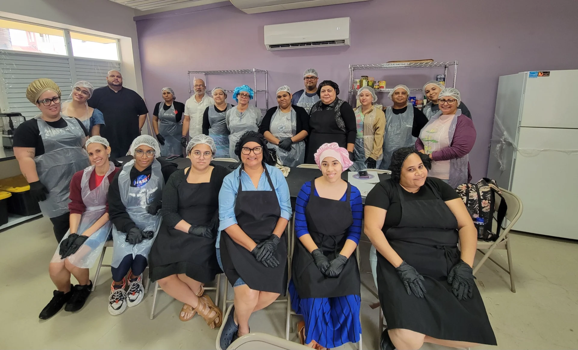 Curso de Cocina Internacional en Ceiba impulsa el desarrollo de  empleo para residentes