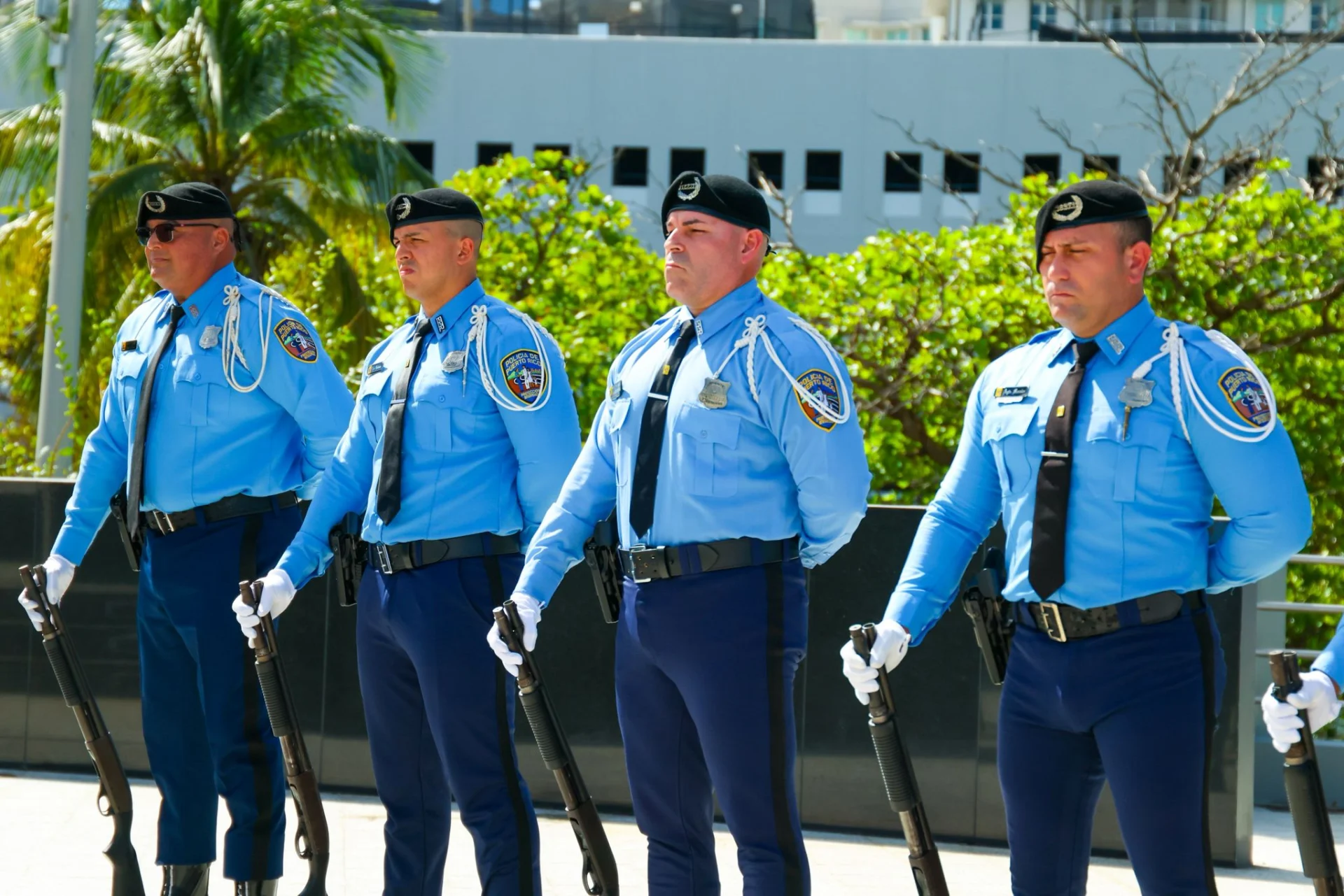 Senado honra a los policías caídos en el cumplimiento del deber