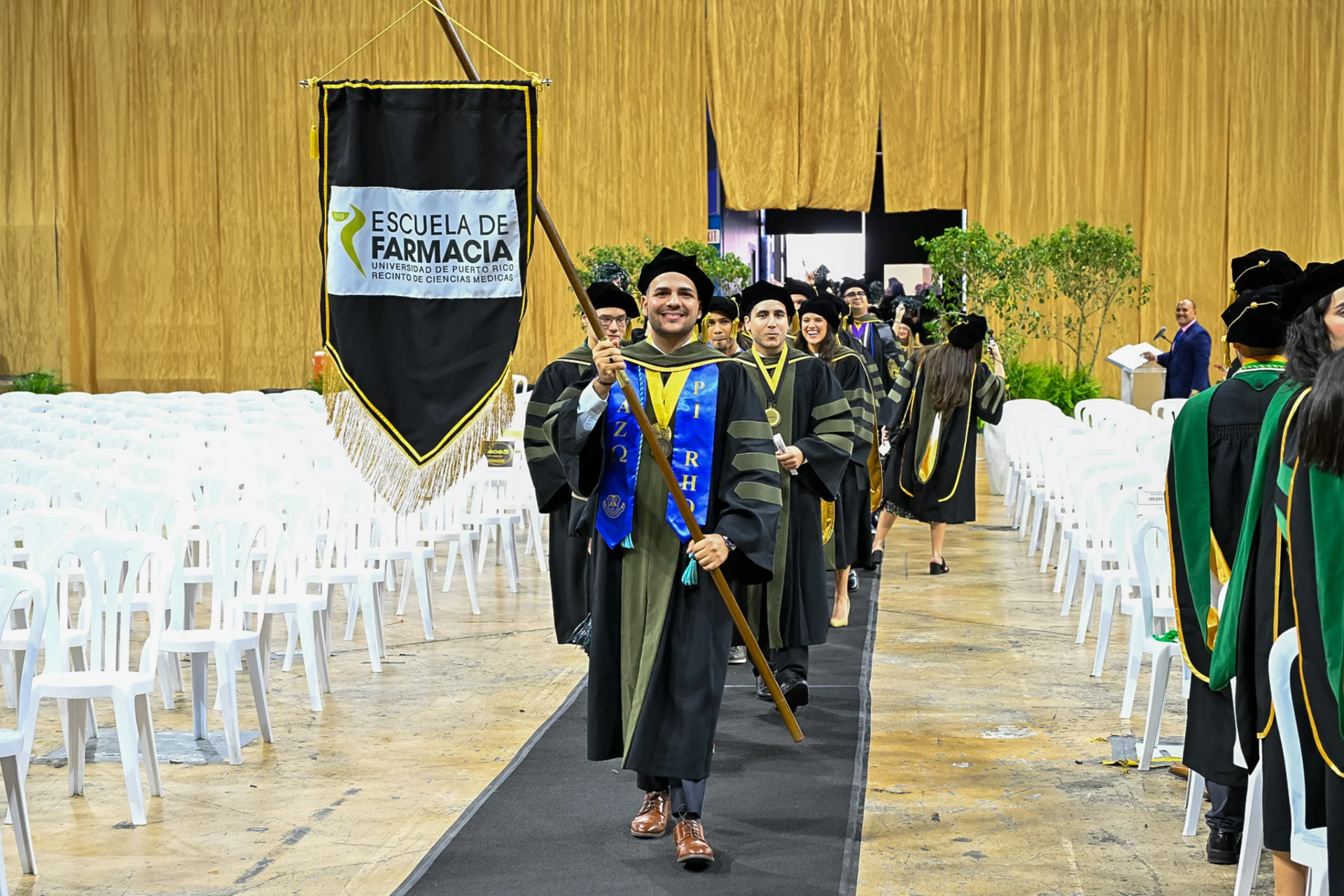 Escuela de Farmacia del RCM-UPR logra 100% de aprobación en el NAPLEX y se posiciona primera a nivel nacional