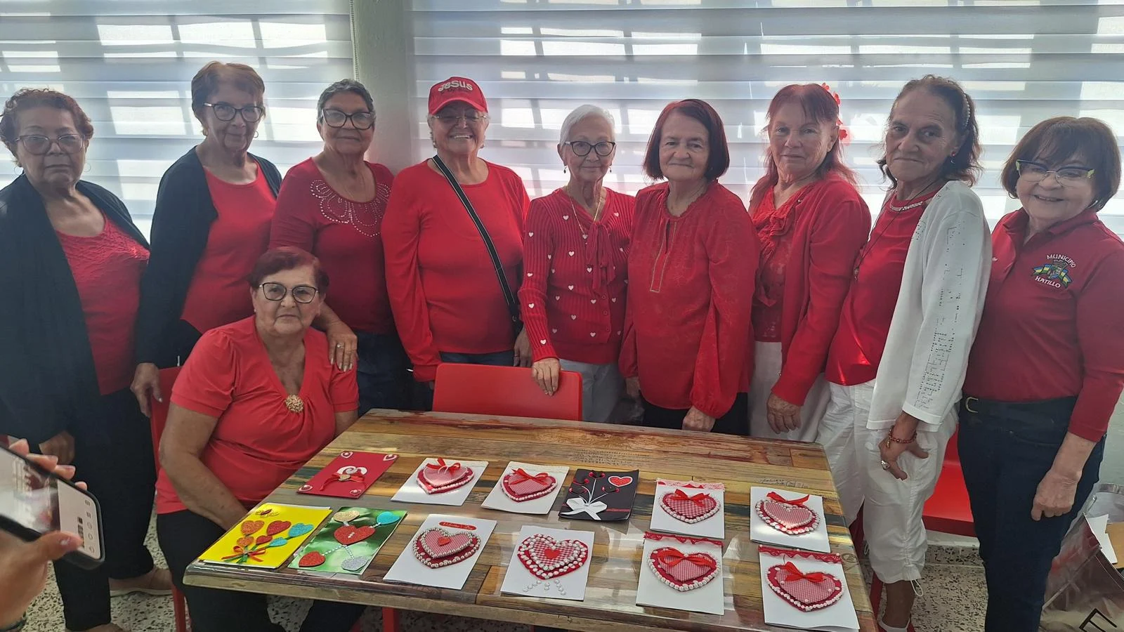 Activa agenda de talleres y actividades para adultos mayores de Hatillo