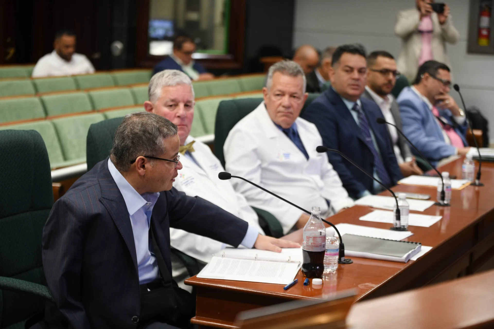 Cámara evalúa alternativas para incentivar residencias médicas en el oeste