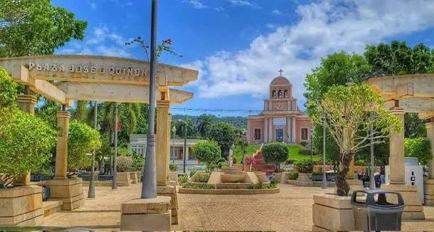 Nuevos comercios escogen a Moca para ofrecer sus productos