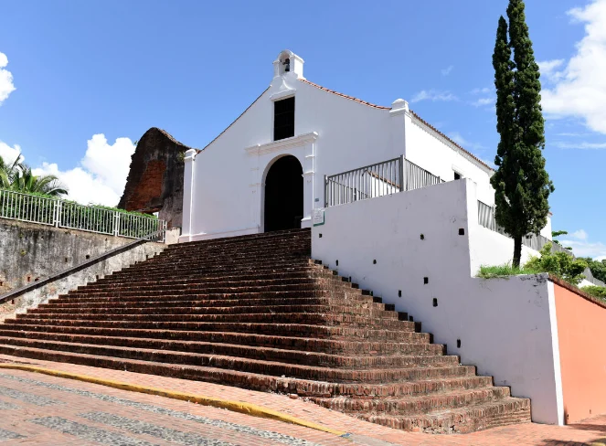 ICP inicia conmemoración de los 420 años del Convento Porta Coeli con conferencia sobre la talla de santos en San Germán