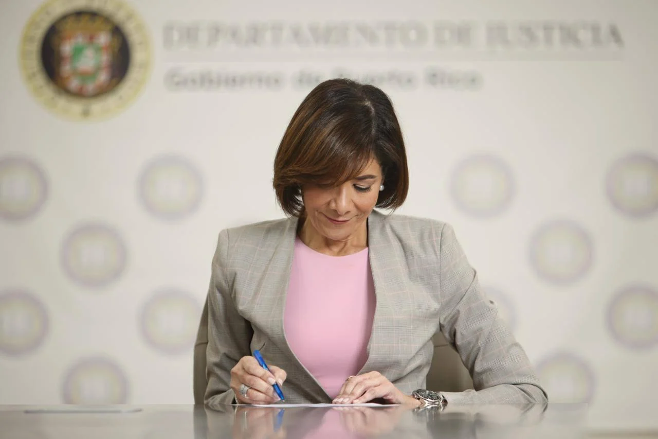 Departamento de Justicia anuncia grupos de apoyo para víctimas y sobrevivientes de violencia de género en San Juan y Bayamón