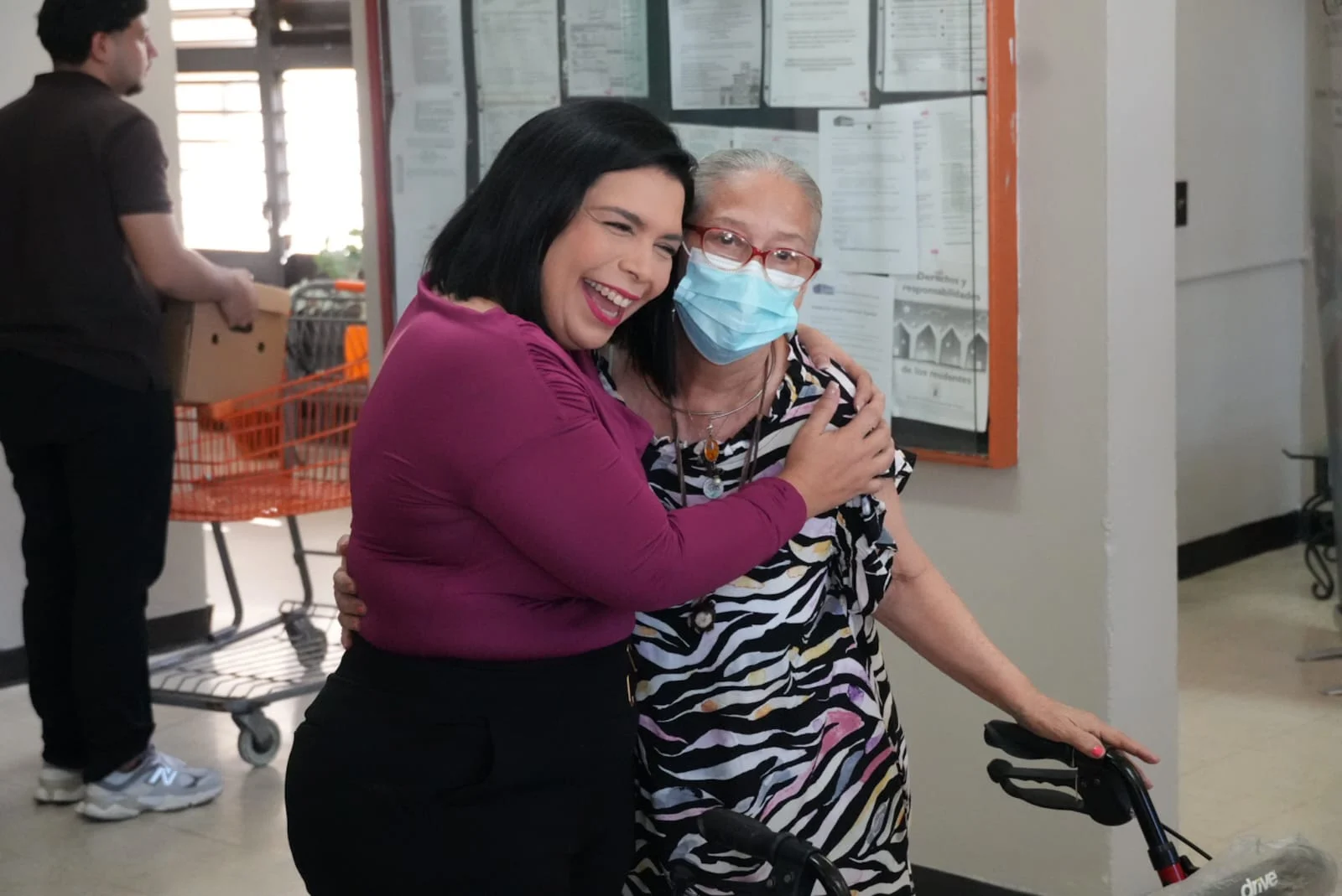 Radican proyecto para eximir del IVU los pañales y protectores absorbentes para adultos mayores