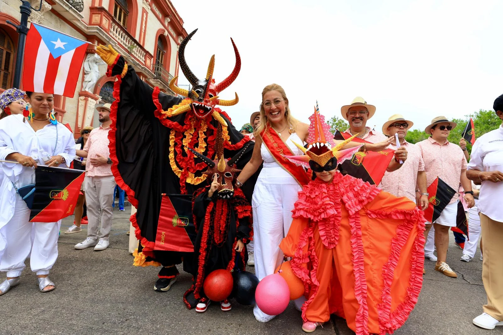 Carnaval Ponceño celebra su edición 168 dedicada a Tite Curet Alonso con histórica participación cultural