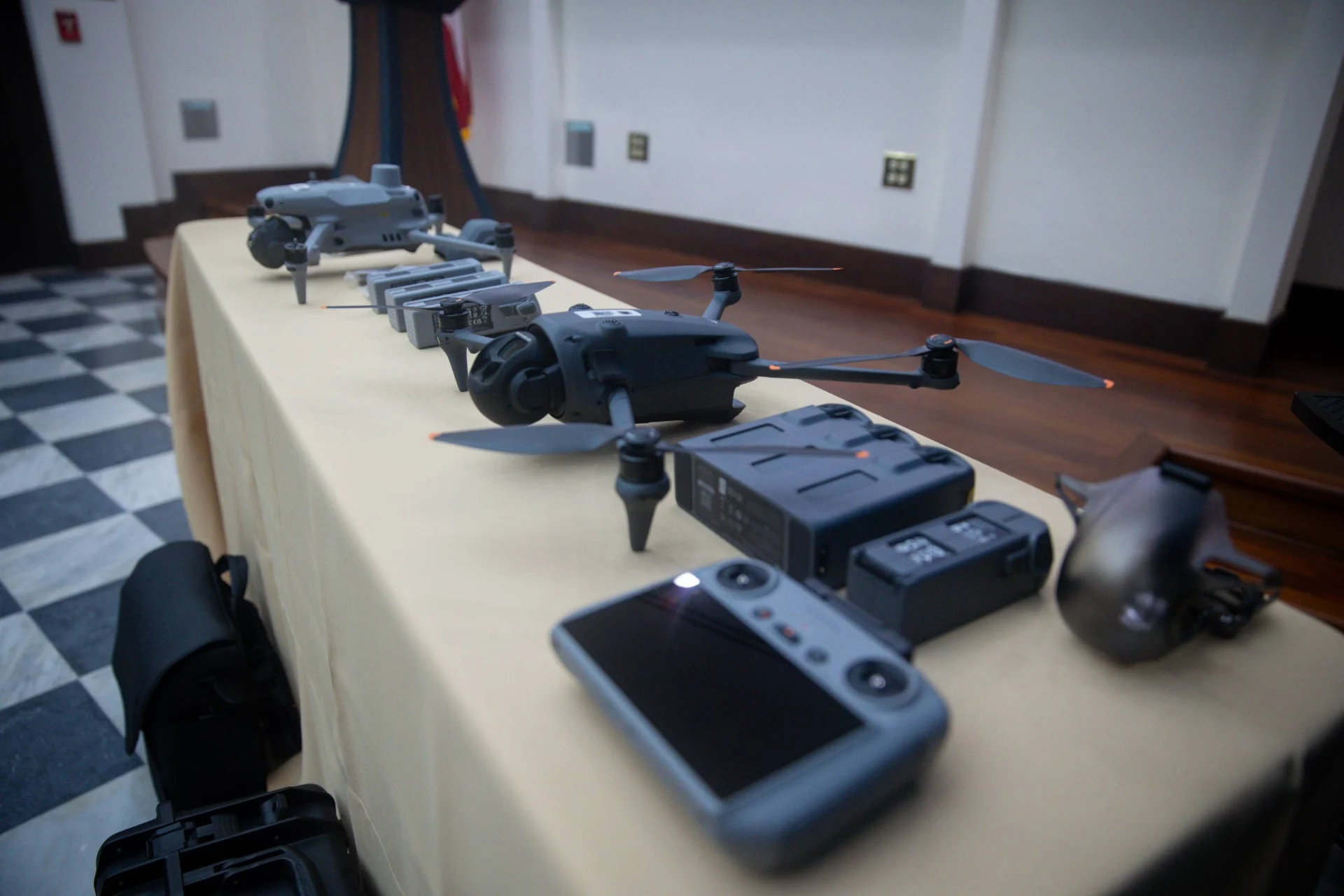 Gobierno invierte en creación de empleos y tecnología para protección de hábitats