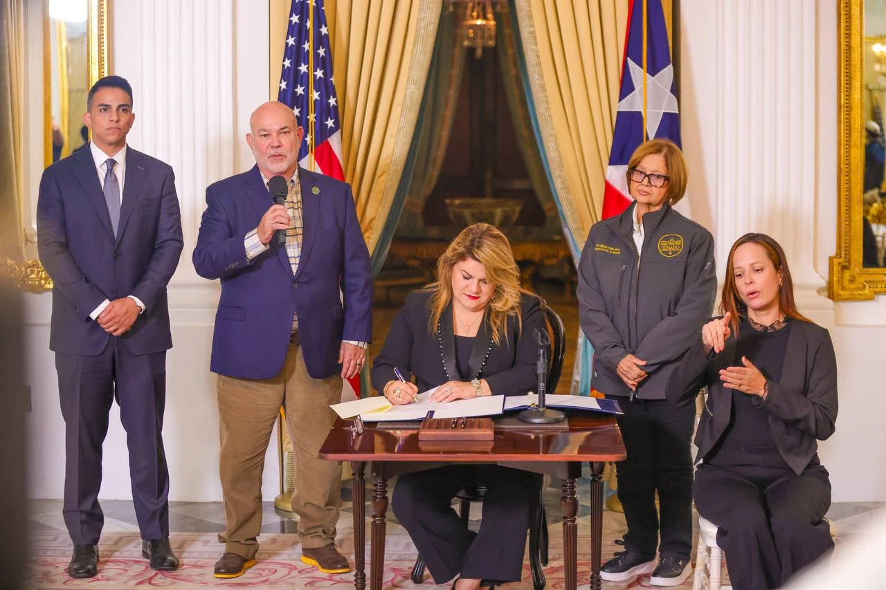 Ya es ley el cheque para la clase trabajadora