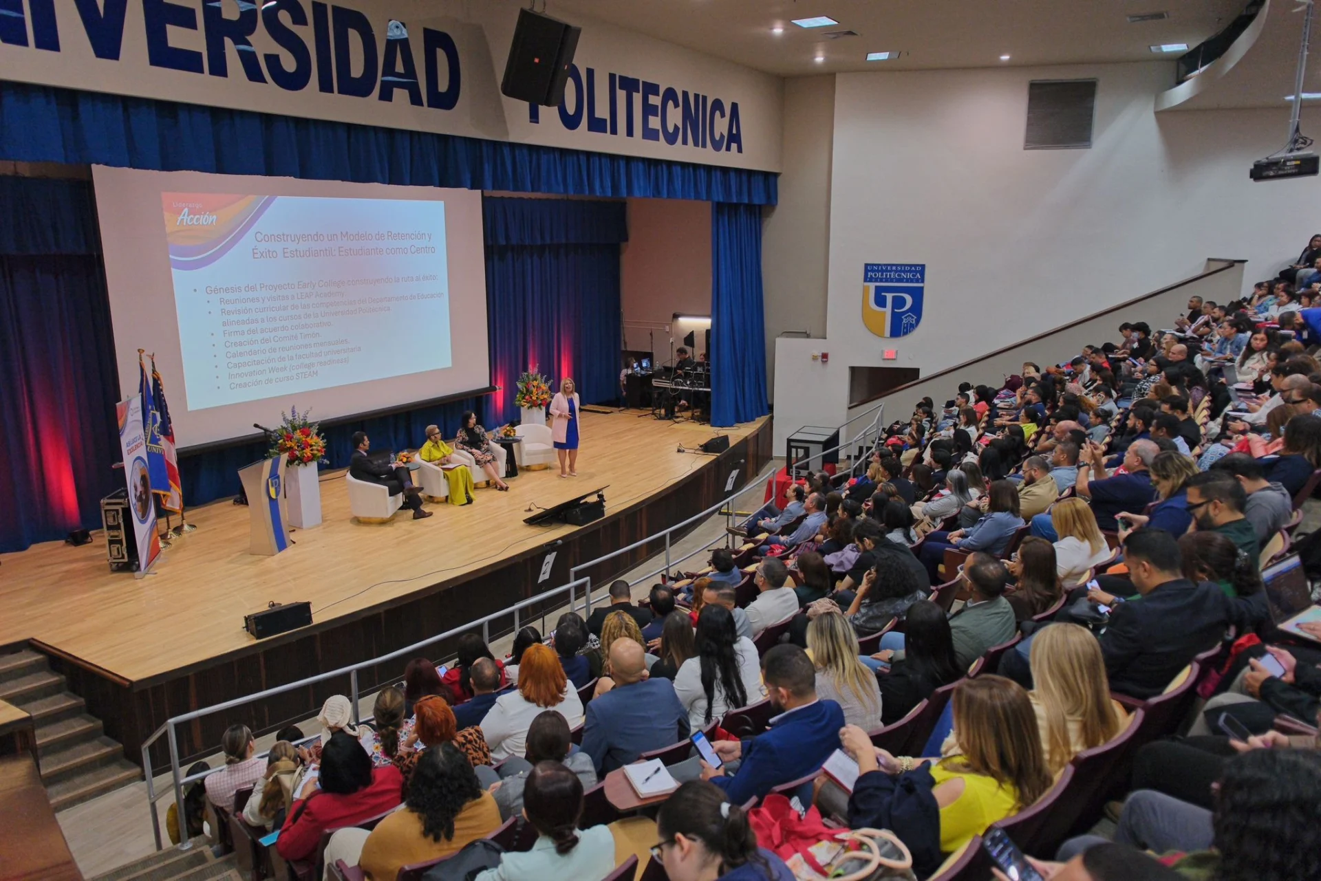 Más de 300 líderes educativos se reúnen para fortalecer prácticas de liderazgo escolar y uso de datos en las escuelas