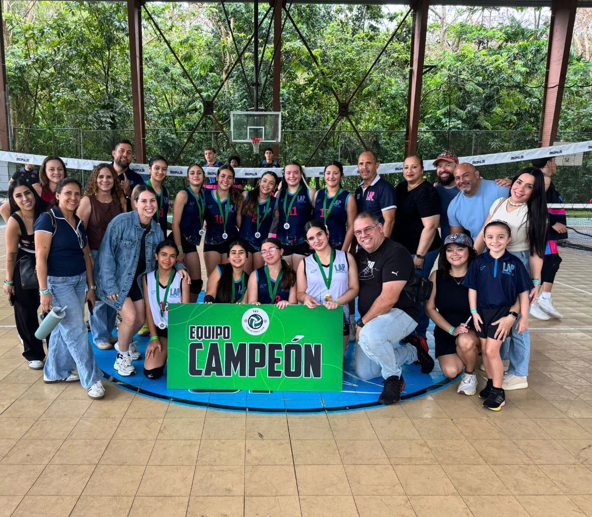 Equipos femeninos de la Liga Atlética Policiaca de Aguadilla brillan en la Copa 787 con campeonato y subcampeonato