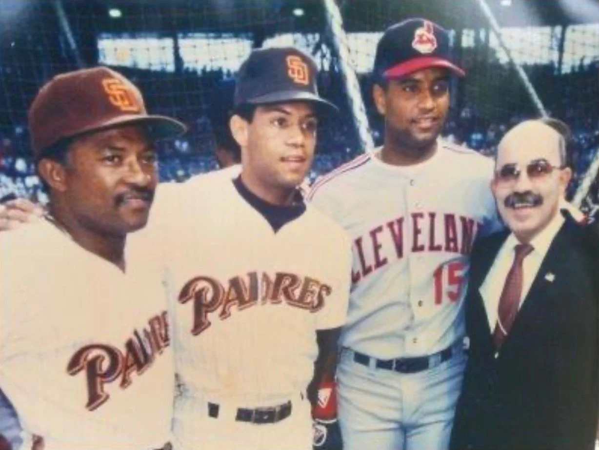 Proponen honrar a la familia de beisbolistas Alomar con vía pública en Salinas