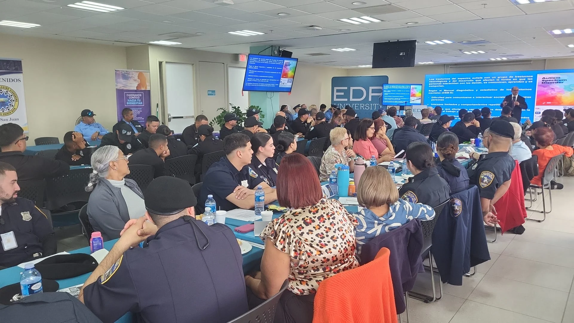 Policía y comunidad se unen en San Juan para educar sobre el Trastorno del Espectro Autismo