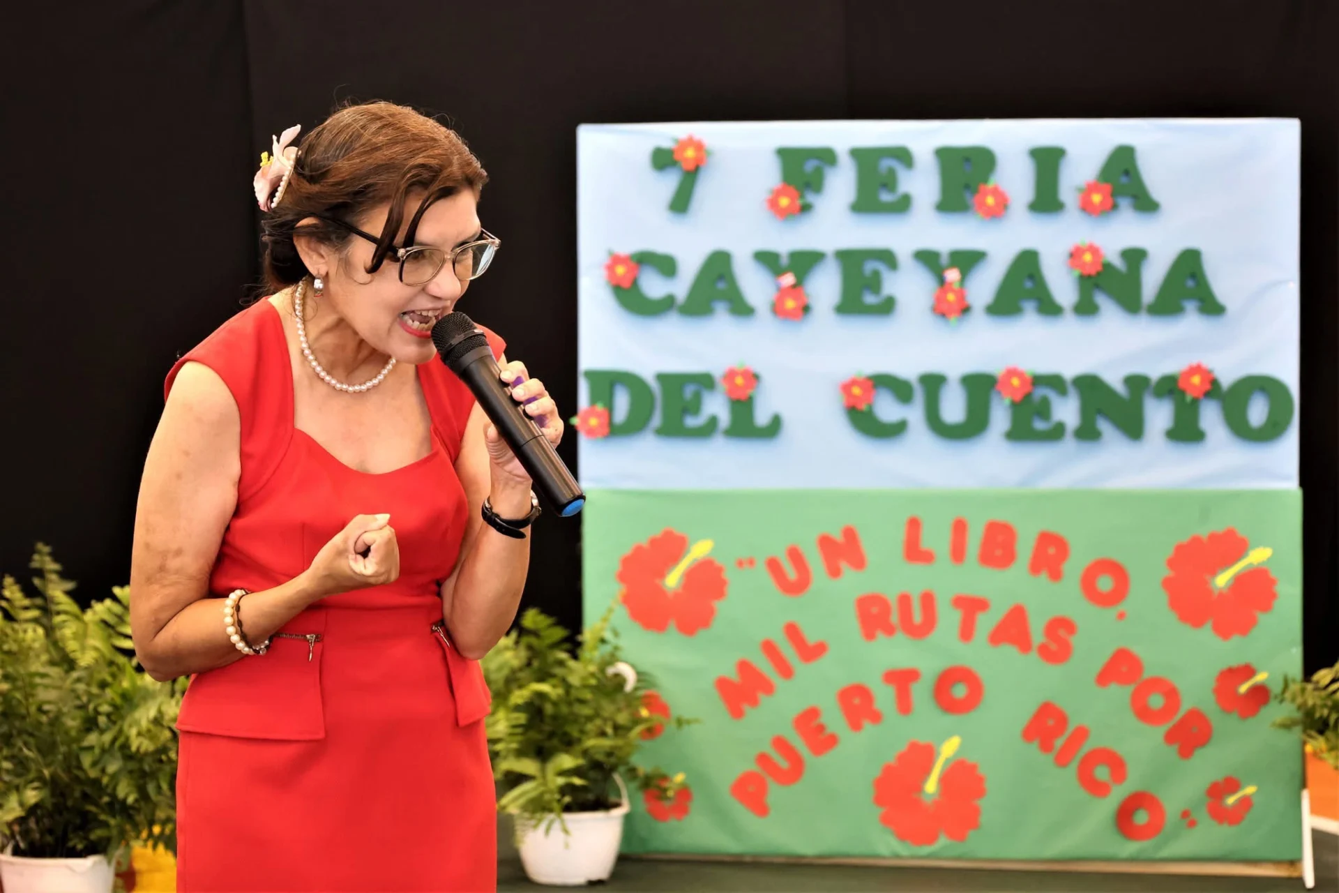 Dedican la Séptima Feria Cayeyana del Cuento a la historiadora Aida Mendoza