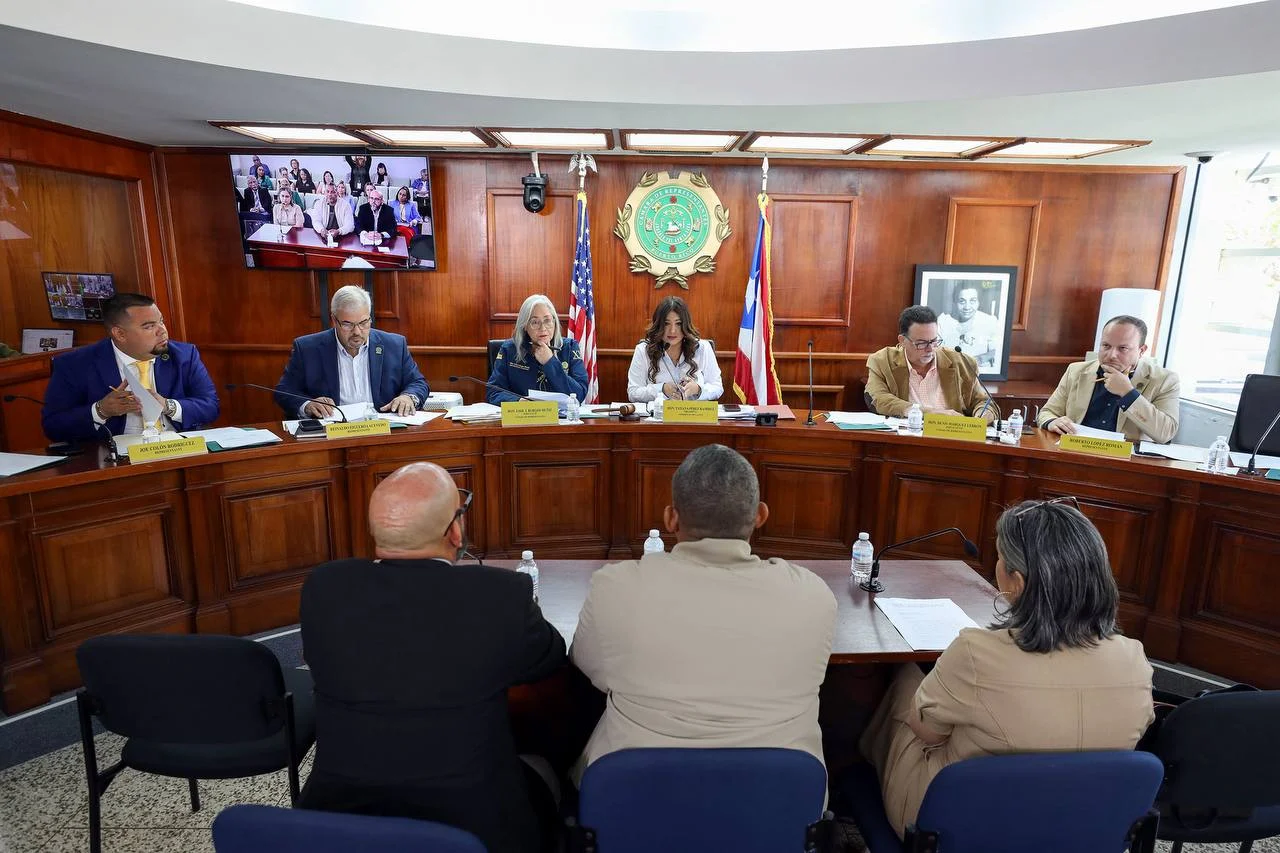 Contemplan enmiendas a las medidas cautelares dentro del Departamento de  Educación