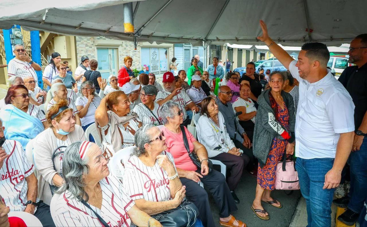 Cientos de ciudadanos reciben servicios y ayudas durante Feria de Salud y Servicios en Florida