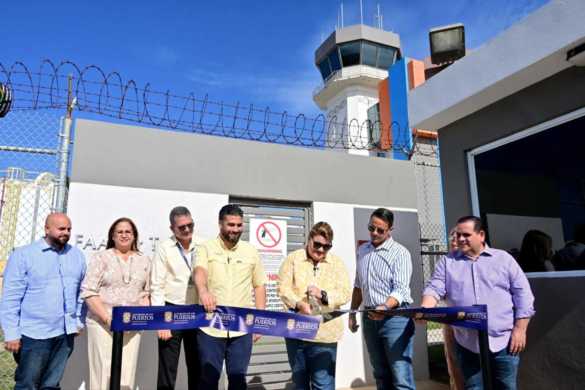 Gobernadora inaugura moderna torre de control en el Aeropuerto Internacional Rafael Hernández en Aguadilla